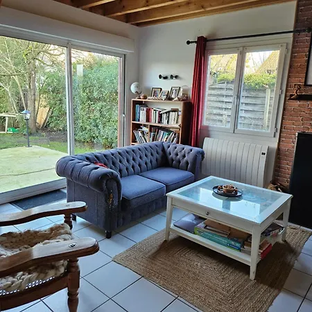 Tres Grande Maison Proche Circuit 24h, Boulerie Jump Savigne L'eveque, Tres Grand Jardin De Bourg