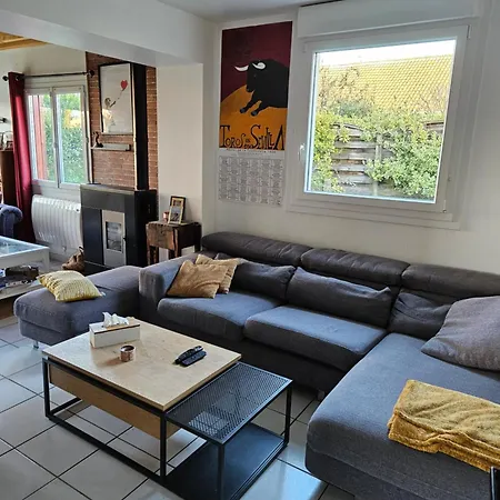 Tres Grande Maison Proche Circuit 24h, Boulerie Jump Savigne L'eveque, Tres Grand Jardin De Bourg * Saint-Corneille
