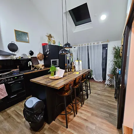 Holiday home Maison Proche Boulerie Jump Savigne L'eveque, Proche Circuit 24h Saint-Corneille